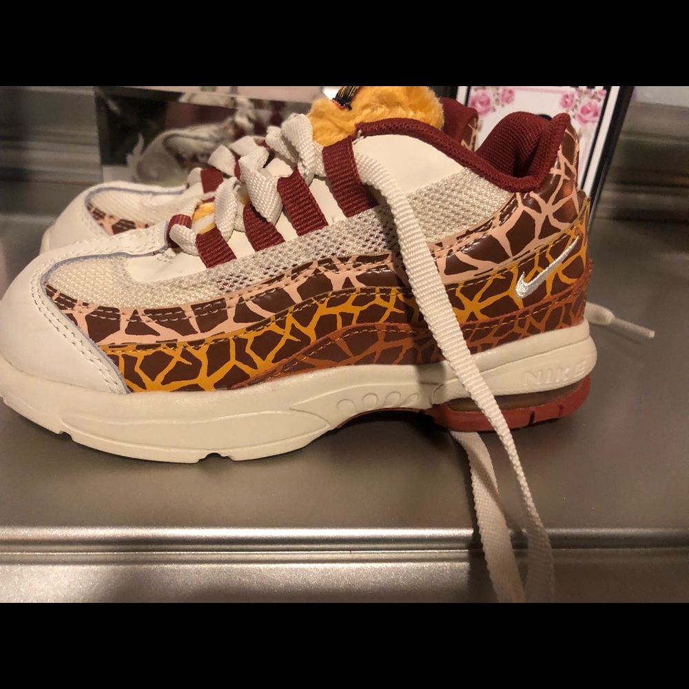 Toddler Nike’s